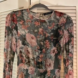 Zara midi dress, long sleeve, size XS in great condition